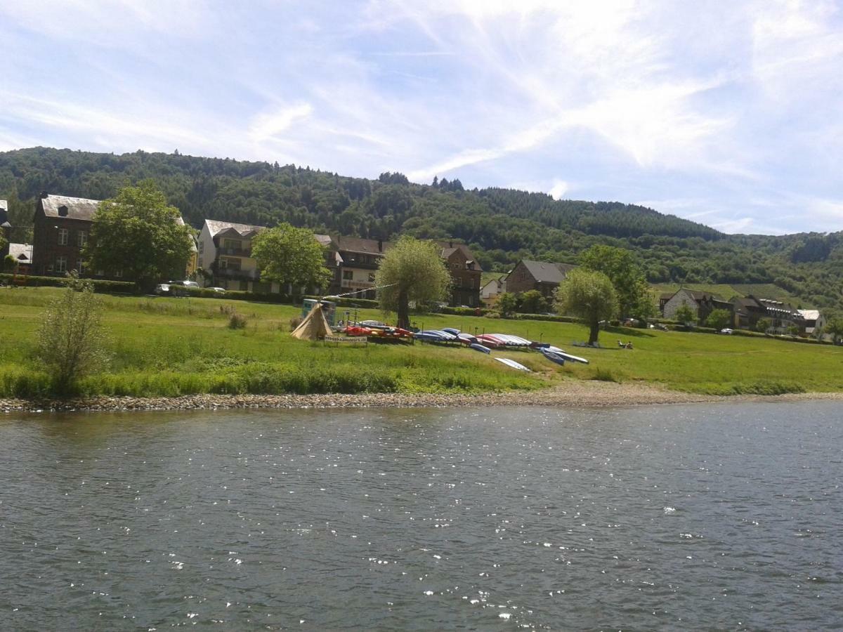Bed & Breakfast Zenz - Gaestezimmer Im Winzerhaus