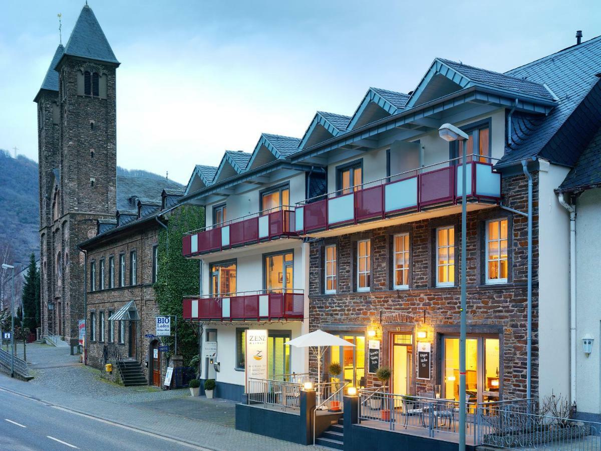 Zenz - Gaestezimmer Im Winzerhaus Bed & Breakfast *